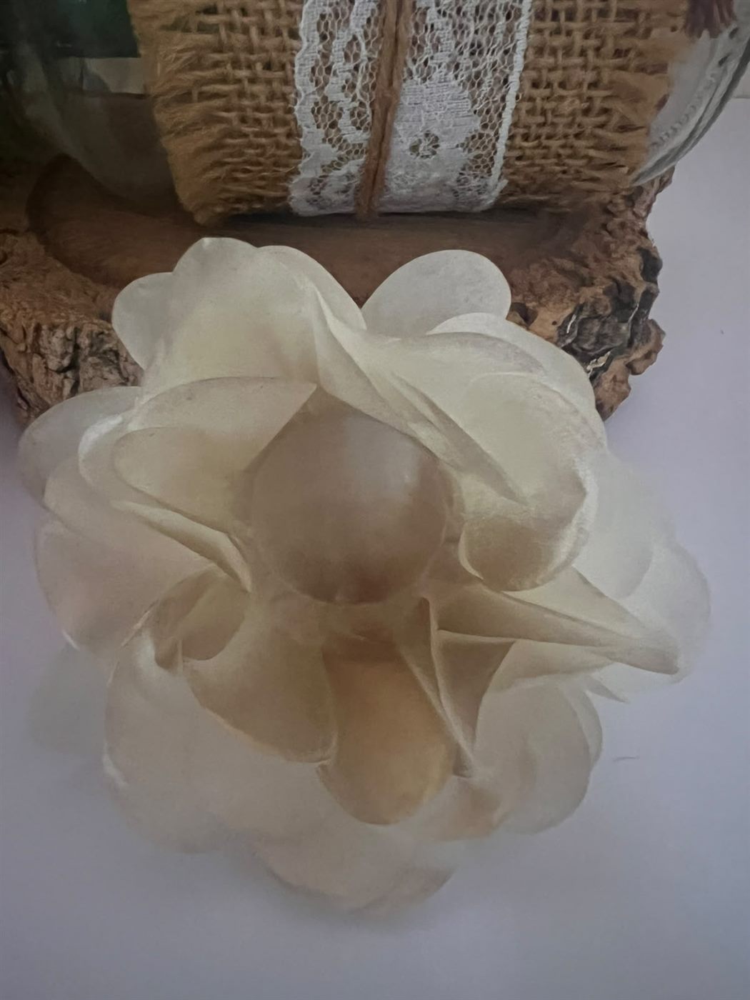 Forminha Camélia 12 esfumaçada feita de papel