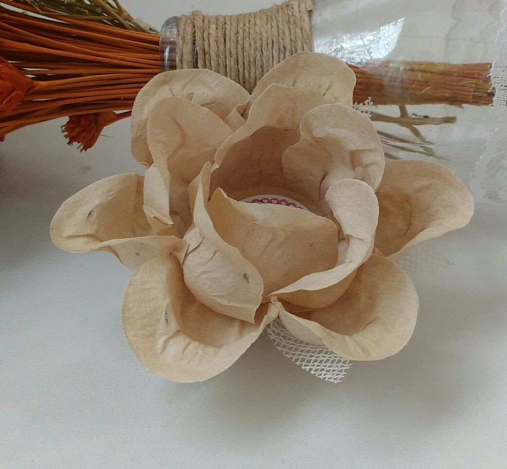 Forminha Conchinha acabamento de tela Escócia feita de papel