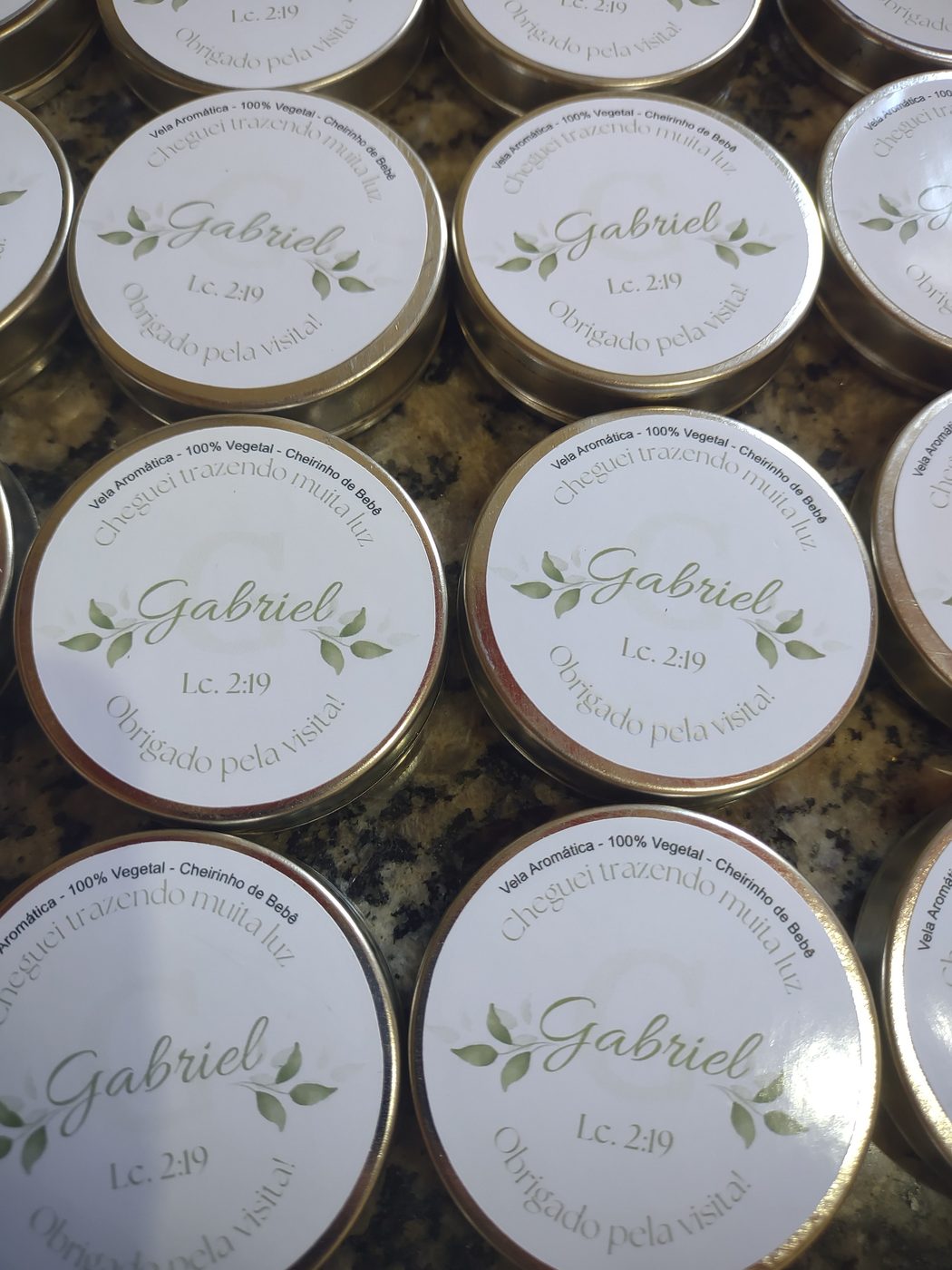 Lote de latinhas personalizadas com nome e versículo